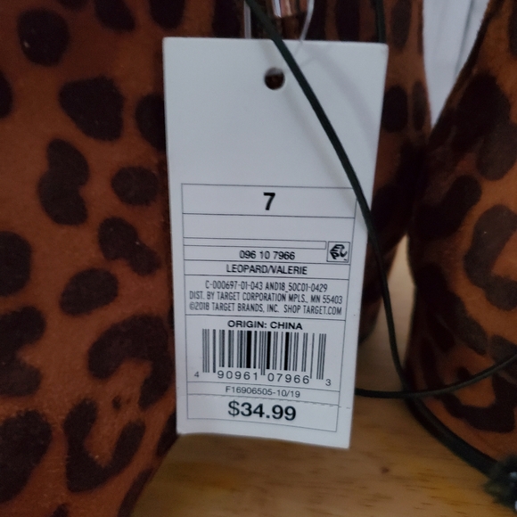 NWT Women's Valerie Microsuede Leopard Print Ankle Boots - Picture 6 of 6